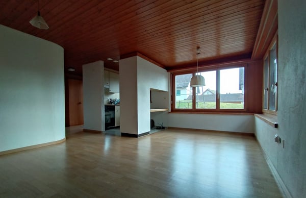 Gemütliche Einliegerwohnung, EG, ruhige Lage, 5 Min. zur SBB 2