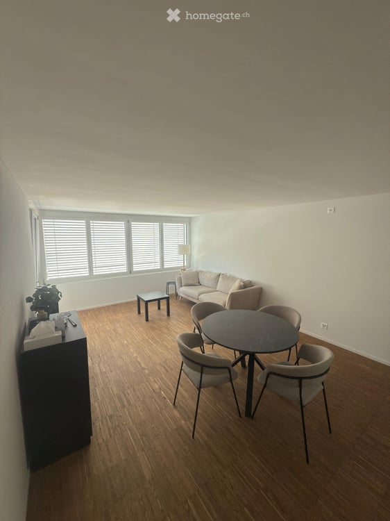Möblierte Neubau-3.5-Zimmer-Wohnung (84,1 m²) mit Balkon 3