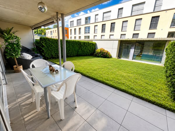 Exklusive Wohnung mit Sitzplatz 2