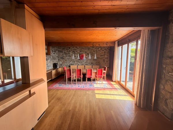 Elegante Villa Unifamiliare a Brè con Piscina e Vista 3