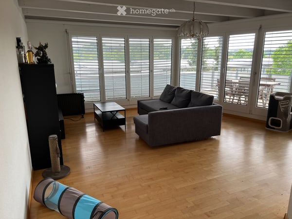 Helles WG-Zimmer in schöner Wohnung in Effretikon 3