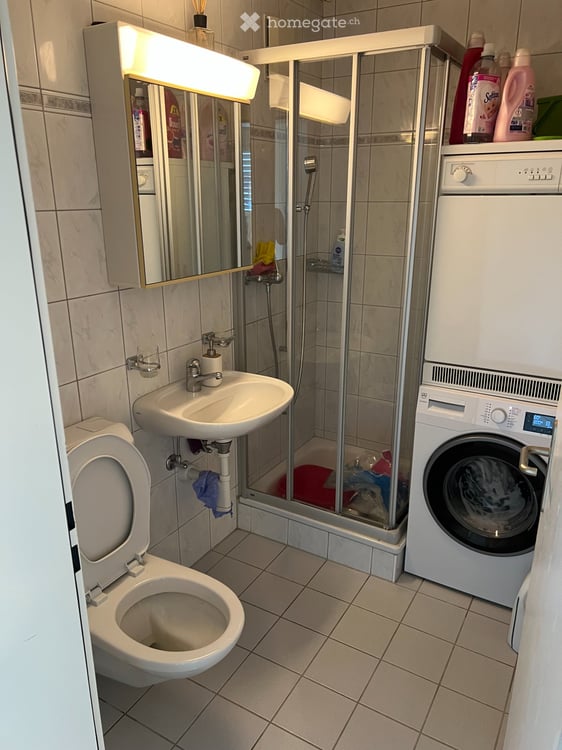 Helles WG-Zimmer in schöner Wohnung in Effretikon 4