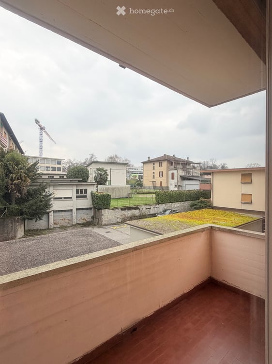 3.5 Mendrisio Rinnovato al primo piano con ascensore 3
