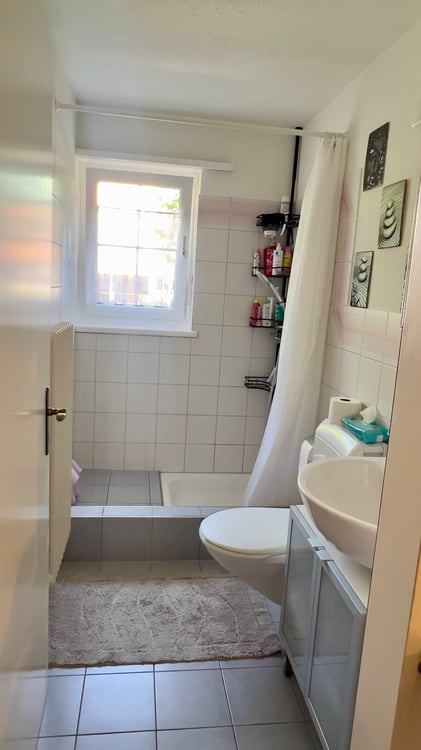 Gemütliches Zimmer mit eigenem Bad & Garten in Neftenbach 3