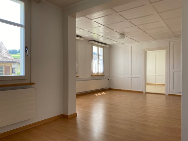 Hübsche 3,5 Zimmer Wohnung mit Garten 4