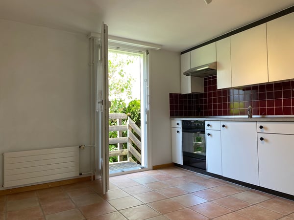 Hübsche 3,5 Zimmer Wohnung mit Garten 2