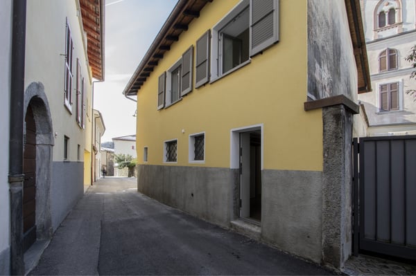 CASA Indipendente rinnovata nel nucleo di PURA (Malcantone) 4