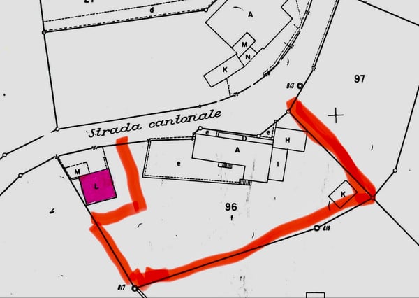 Opportunità unica: casa da ristrutturare con ampi spazi 4