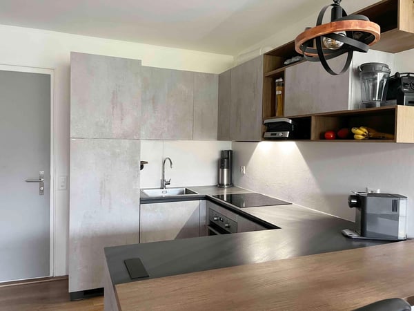 Charmantes 1,5-Zimmer-Studio  / Grazioso studio 3