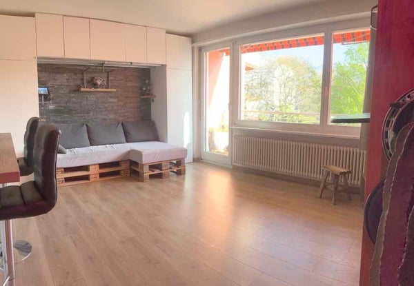 Charmantes 1,5-Zimmer-Studio  / Grazioso studio 2