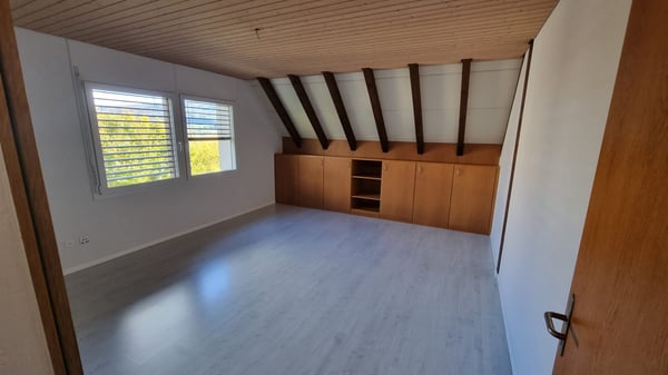 Charmante 4.5 Zimmer Wohnung mit Galerie in Hägendorf 4