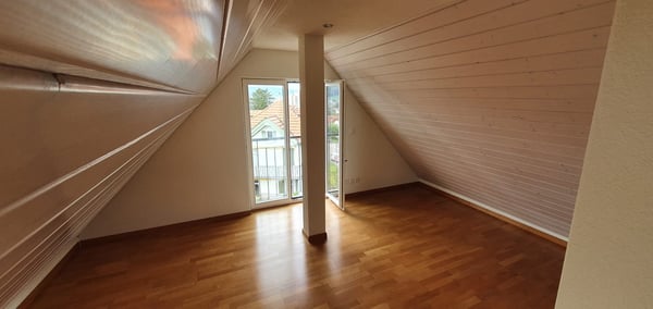 1 Zimmerwohnung / Dachgeschoss 3