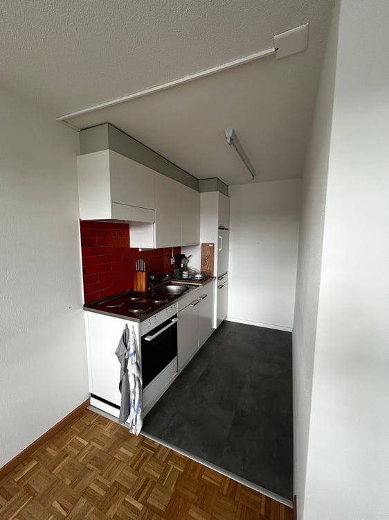 Nachmieter/in gesucht für schöne 2.5-Zimmer-Wohnung 5