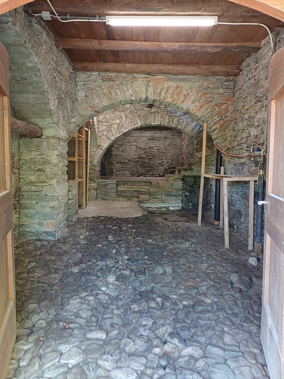 Vendesi ad Auressio grande casa antica 5