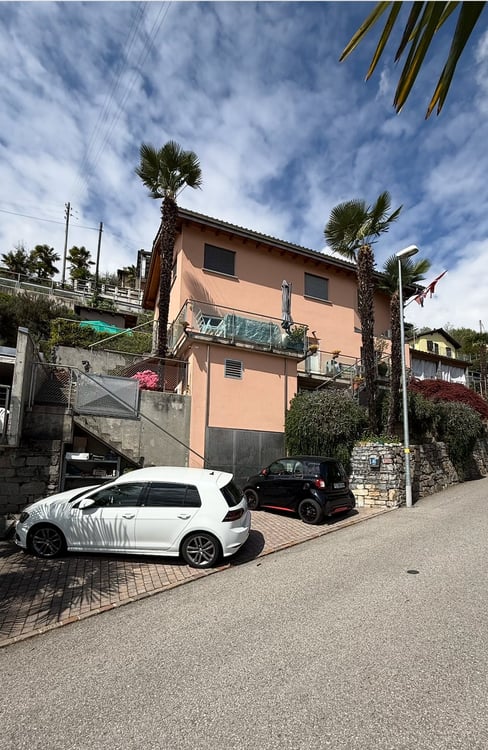 Stupenda casa con vista panoramica a Agno - Mondonico 1
