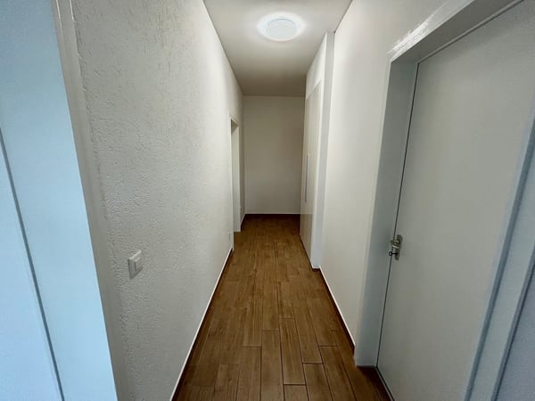 Cercasi subentrante 2.5 locali moderno a Chiasso 4
