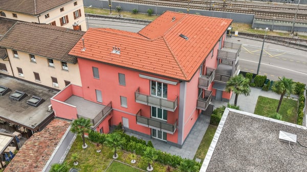FINO A 3 MESI GRATUITI - 2.5 locali Capolago vicino stazione 8