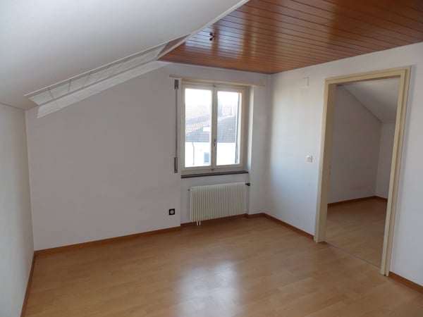 2.5 Zimmer Wohnung in Studen 720.-/Mt. + Fr. 130.-Nk. 2