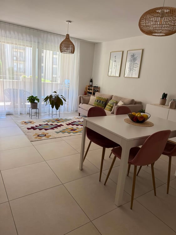 Subentrante 2.5 ammobiliato con balcone a Cadenazzo 2