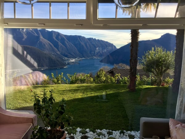 RESIDENZA SECONDARIA-Casa singola con vista lago a Carona 1