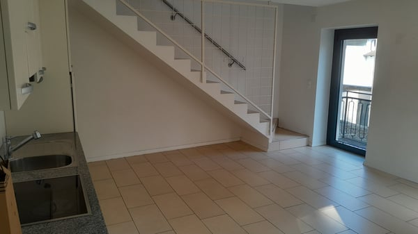 Subentrante per 2,5 Appartamento, TUTTO incluso, Stabio 3