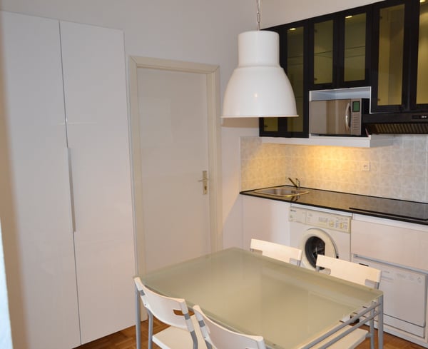 Möblierte WG-Zimmer mit Balkon ab sofort 4