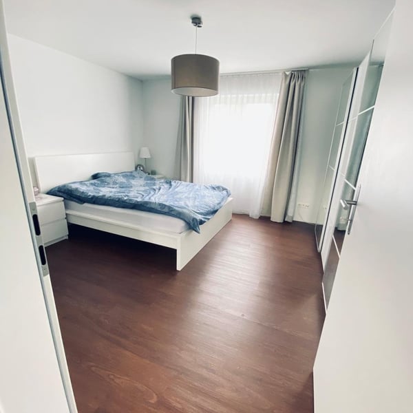Kernsanierte 3.5-Zimmer-Wohnung im Eigentumsstandard 4