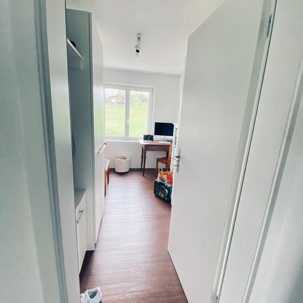 Kernsanierte 3.5-Zimmer-Wohnung im Eigentumsstandard 2