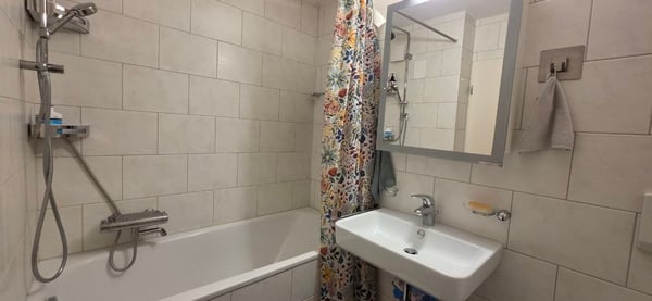 2½-Zi-Wohnung, 1. OG, Bodenheizung und Balkon, ab 01.08.2026 5