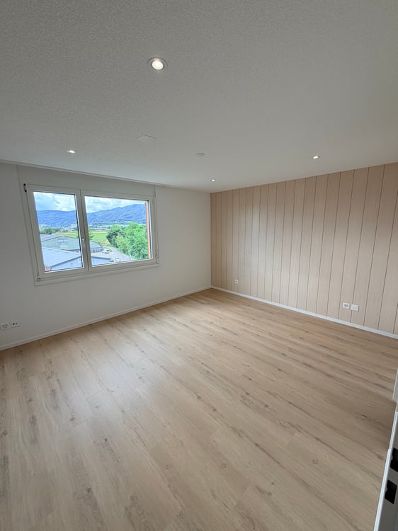 3.5-Zimmer-Wohnung, frisch saniert, mit Cheminée 10