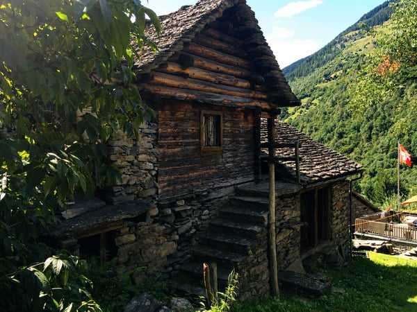 Autentico rustico ticinese con terreno, Madra(Val Malvaglia) 4