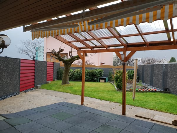 Villa quartier résidentiel avec jardin et garage 2