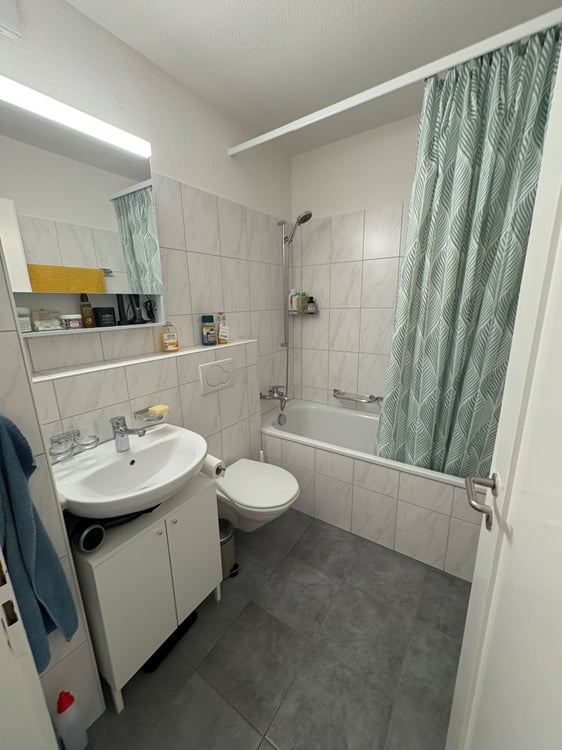 Möblierte 3 Zimmer Wohnung im Kreis 4 (1 Jahr befristet) 5