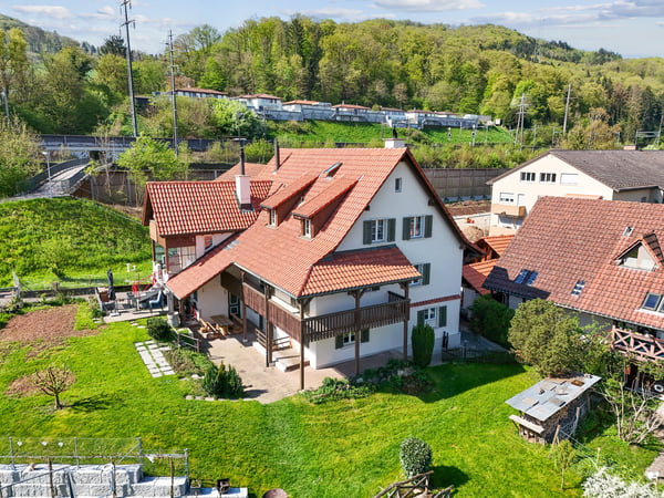 6.5-Zimmer-Einfamilienhaus für Familien oder Fachkräfte 1