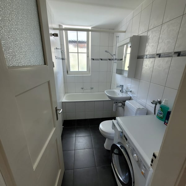 Nachmieter für wunderschöne 3-Zi-Altbau-Wohnung in Riehen 2