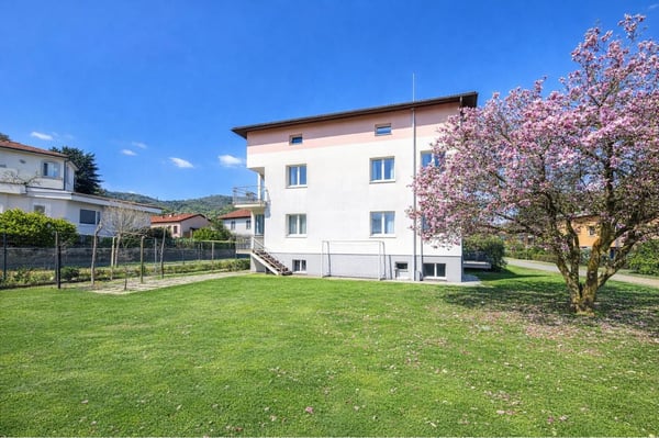 Casa bifamigliare 1
