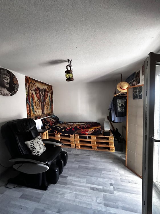 Studio zu vermieten 2