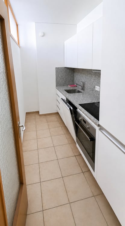 [CERCASI SUBENTRANTE] 4.5 locali spazioso 3