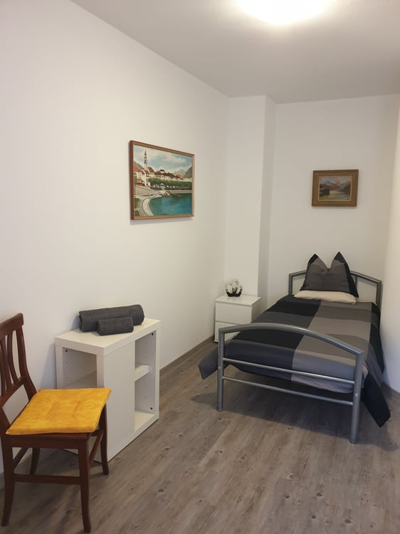 Appartamento in casa contigua 3.5 locali 3