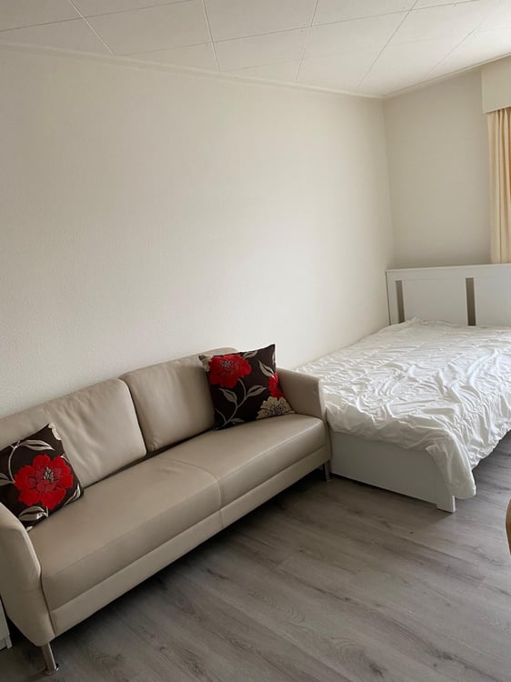 Möbliertes Apartment mit eigenem Bad und Küche 2