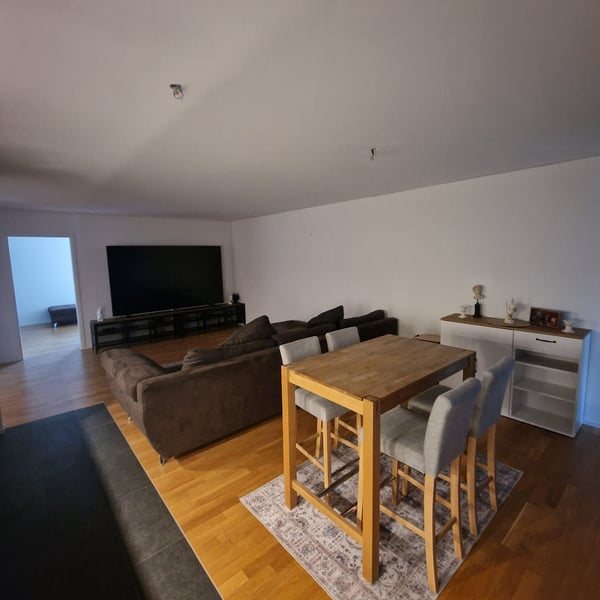 2 1/2 Zimmer Whg Düdingen 3