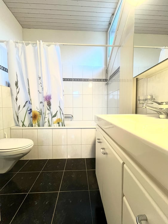 Exklusive 3.5-Zimmer-Dachwohnung mit besonderem Charme 4