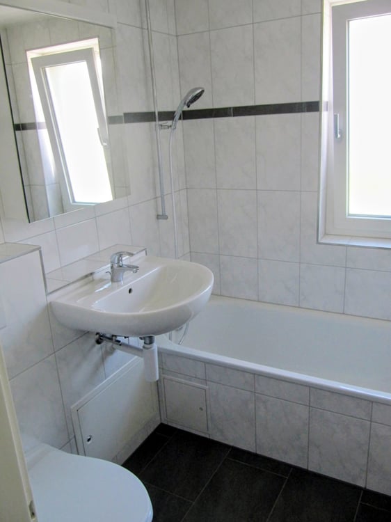 Nachmieter/in gesucht helle 3.5-Zimmer-Wohnung in Zuchwil 2
