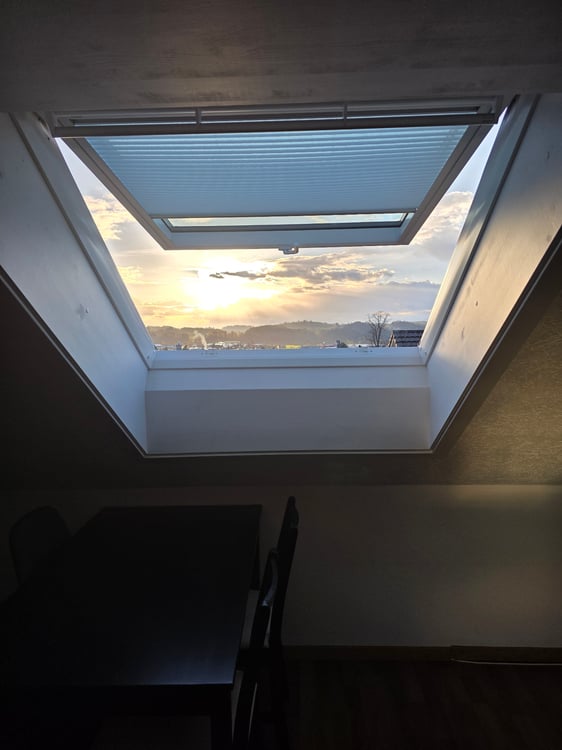1-Zimmer-Dachstudio mit Jurablick und Sitzplatz in Reiden 4