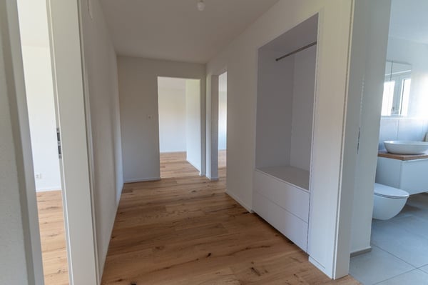 neu renovierte 3.5 Zimmer Eigentumswohnung 2
