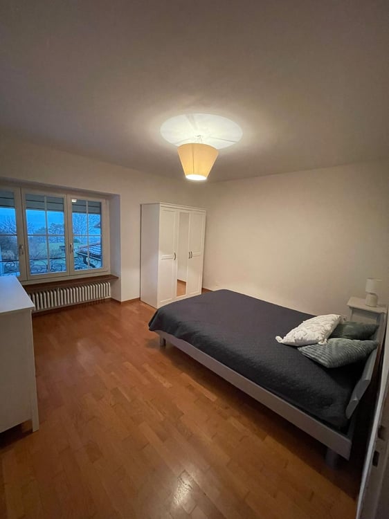 ** WG Zimmer und Naturbadeteich ** 3