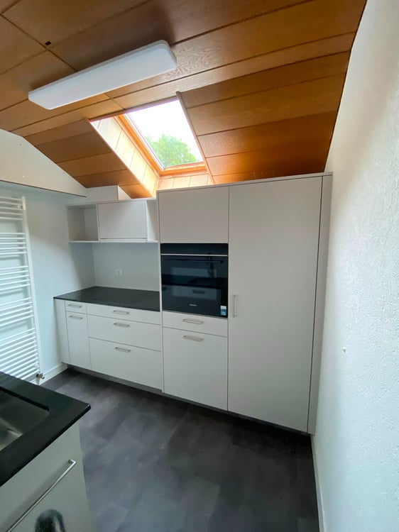 Helle 3-Zimmer-Wohnung mit Balkon und Bergblick in Günsberg 4