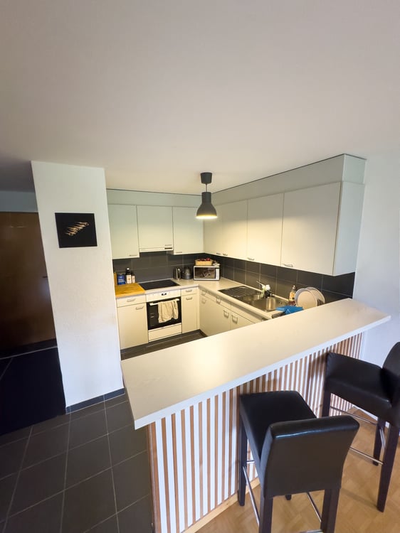 Helle und gemütliche 2-Zimmer-Wohnung im Zentrum von Lengwil 3