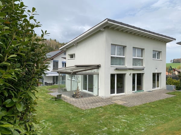 An Meistbietenden zu verkaufen Freistehendes Einfamilienhaus 1
