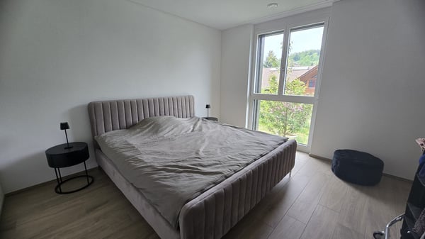 Schöne 2.5 Zi Wohnung in neuer Überbauung zu Vermieten 5
